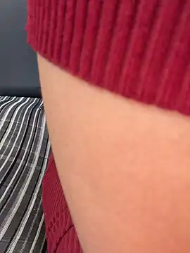 iampriyaaa15 - Iampriyaaa15's free webcam - UK Sex Cams