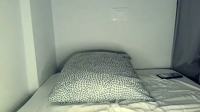 manugic19 - Manugic19's free webcam - UK Sex Cams