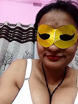 Webcam Model (Gullapi) is live