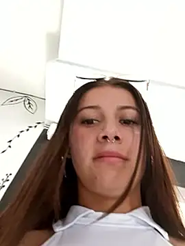 Webcam Model (CharlotteSex_)  is live.Free join now!