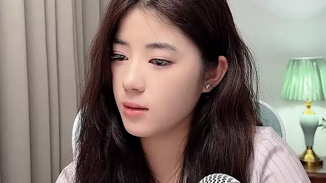 nicole20266 (F teen) - 治愈时刻，和你一起度过