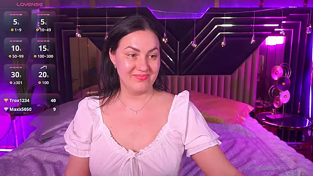 velvetluck - VelvetLuck's free webcam - UK Sex Cams