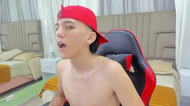 irvin_keyes (M twink) - hard cock and precum show