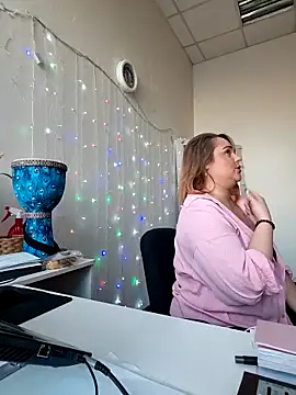 juicy_peachlux (F young) - zoom boobs! hehe