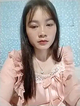 little-green-sprout (F young) - Kiss me ❤️❤️