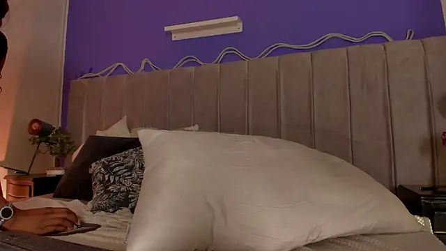 aura_sun (F young) - Control Lush 4 x5Min