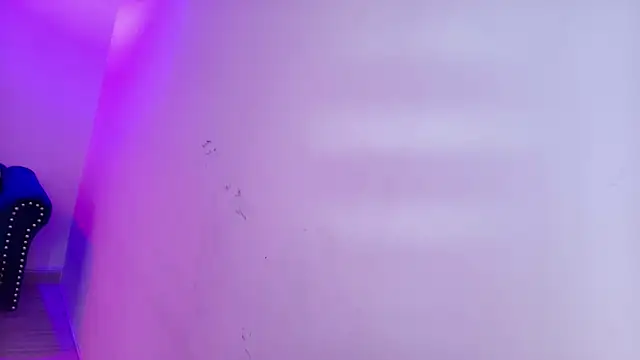 miia__owens (F teen) - All naked and dance 🔥😈