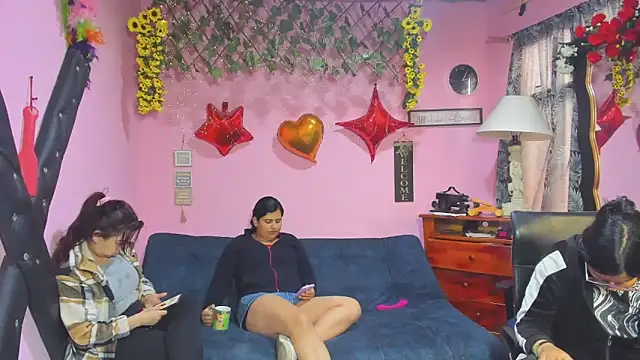 lesbiancuple live sex cam