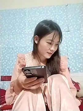 little-green-sprout (F young) - Kiss me ❤️❤️