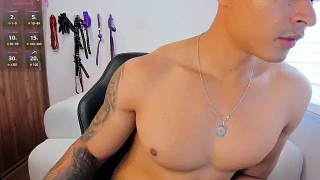 abu_dhabi_21 Live Webcam on Stripchat