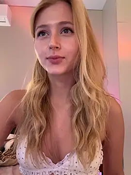 lunarase - LunaRase's free webcam - UK Sex Cams