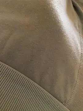 MuzzyFacing live sex cam