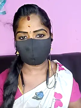 Webcam Model (tamilammukuttyy) is live