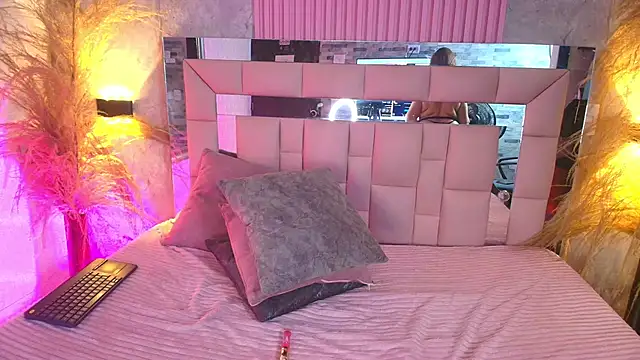 daphne_walton - Daphne_walton's free webcam - UK Sex Cams