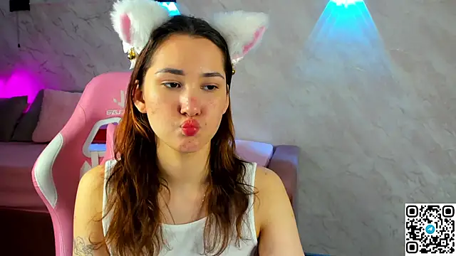 ammy_banny (F teen) - Spank ass