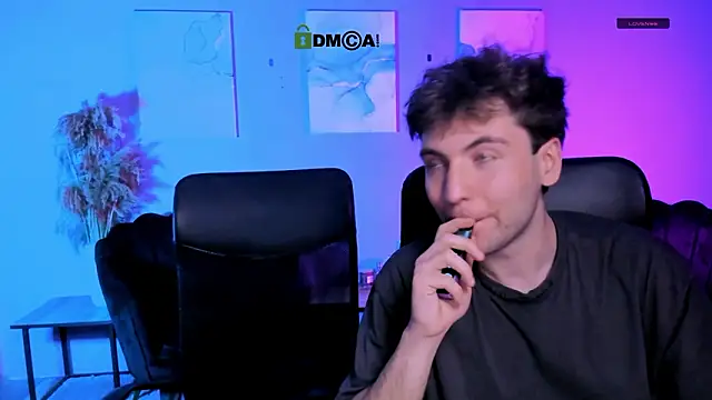 travis_wolf_ (Ask my age) - to kiss the body