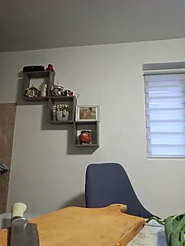 kristenvega (F milf) - Rub clit