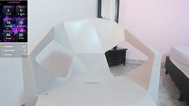 izelevans (F young) - squirt