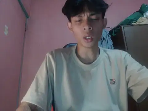 kyoshi_19 - Kyoshi_19's free webcam - UK Sex Cams