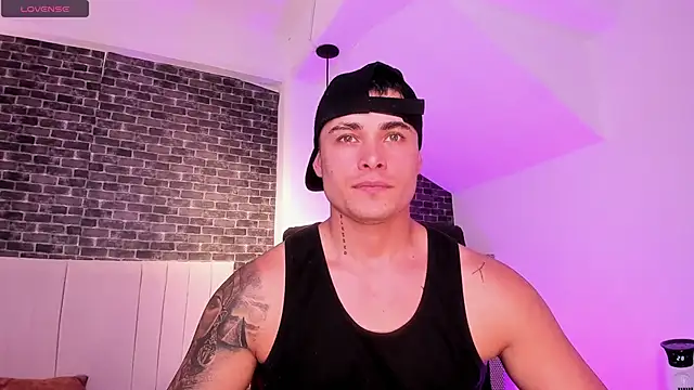 connorsmiith live sex cam