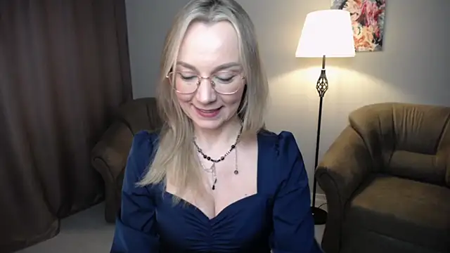 ava_elior - Ava_Elior's free webcam - UK Sex Cams