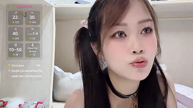 美女yueyue2003在线直播