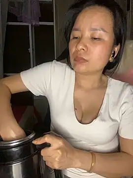 ivy_trix2 - Ivy_Trix2's free webcam - UK Sex Cams