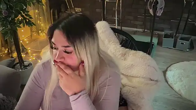 Monageil live sex cam