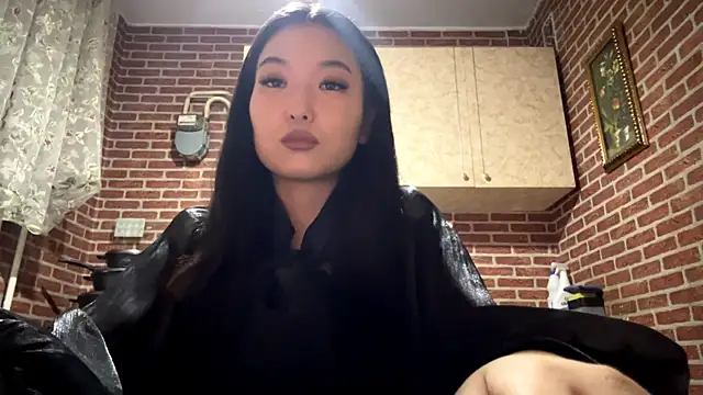 emmaleexth (F teen) - show outfit