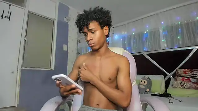 santy_bigcock_01 (M twink) - spank ass