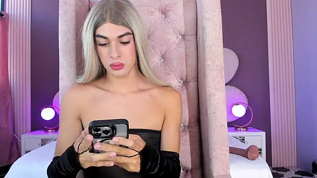 PerlaRogerss_ webcam