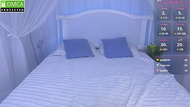 little__lunaa (F teen) - show panties