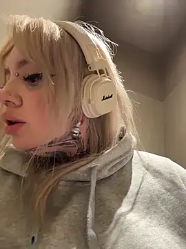 chiibi - Chiibi's free webcam - UK Sex Cams