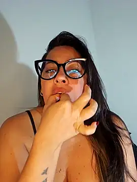 nicoleefaith_ - Nicoleefaith_'s free webcam - UK Sex Cams