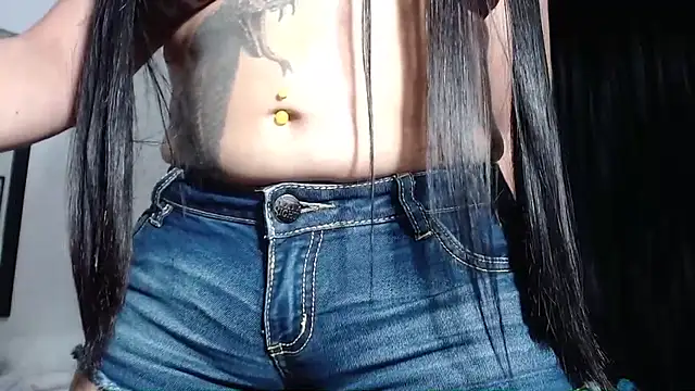 lovemee_30 - Lovemee_30's free webcam - UK Sex Cams