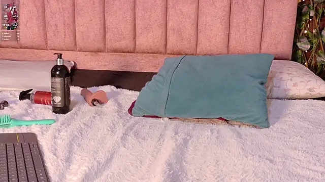 miajanss - MiaJanss's free webcam - UK Sex Cams