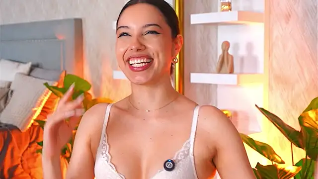 sofy_bradd - Sofy_Bradd's free webcam - UK Sex Cams