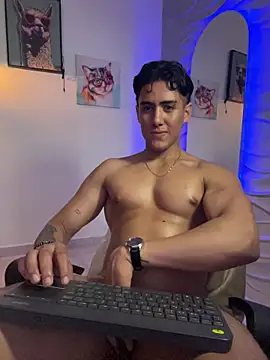 tayler_cross_ - Tayler_Cross_'s free webcam - UK Sex Cams