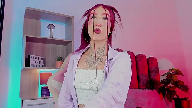 eli-bluee - Eli-Bluee's free webcam - UK Sex Cams