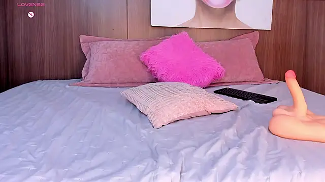 imaniokoye (F young) - 🥵Twerking closely + panty slide🥵