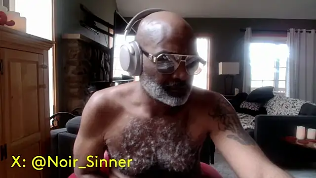 sinnernoir - Sinnernoir's free webcam - UK Sex Cams