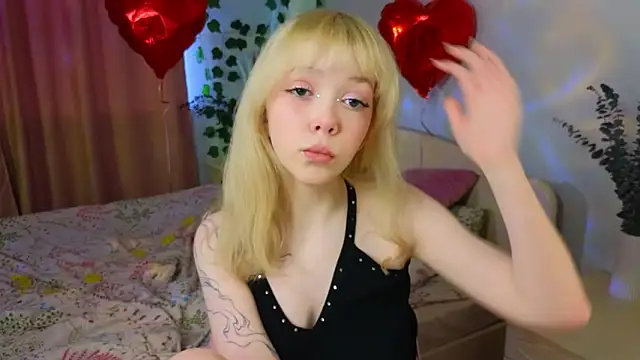 rochelle_kitty - Rochelle_kitty's free webcam - UK Sex Cams