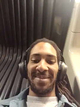 Mikaaa97 live sex cam