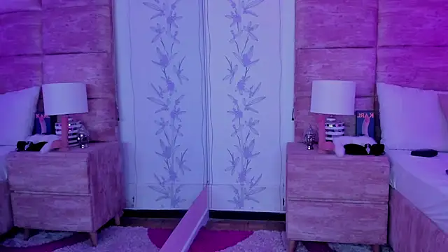 mialiberty - MiaLiberty's free webcam - UK Sex Cams