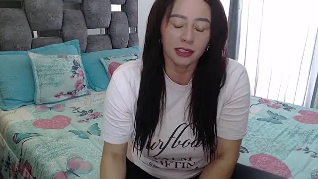 sara_hott_1 - Sara_hott_1's free webcam - UK Sex Cams