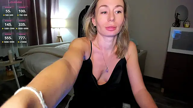 dannaevan (F young) - Naked sexy body