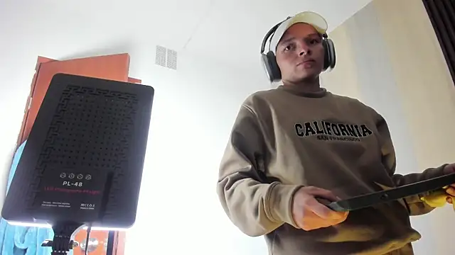 _shantal_smith (F young) - 💦Fuck me until I squirt.💦