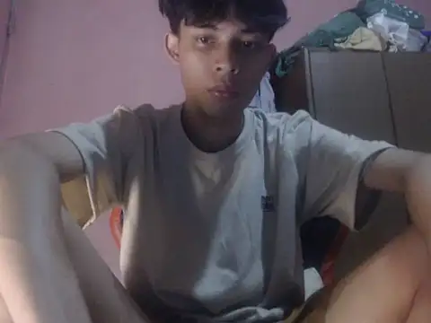 kyoshi_19 (M twink) - tip Fash dick 25 token, cum in public