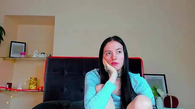 adrianacult (F young) - make me naked