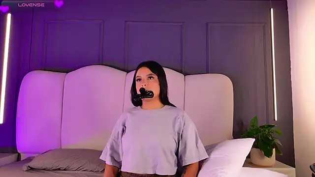 brunamonroee (F young) - 🍑🍑 A sweet spanking ASS 🍑🍑